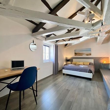 Bel Appartement - 2 Chambres - Proche Du Vieux Marche Ла Рошел Екстериор снимка